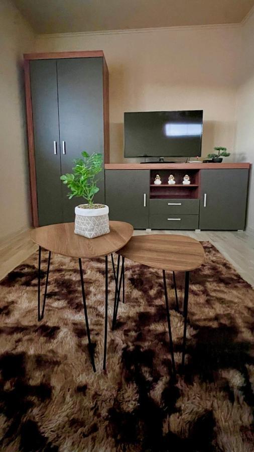 Garzon/ Studio Apartment Sahy Exterior foto